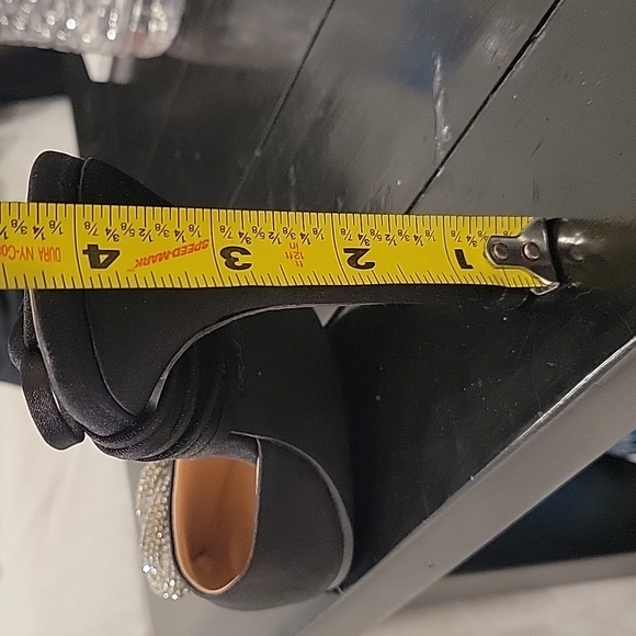 Blacks pumps - Picture 4 of 4